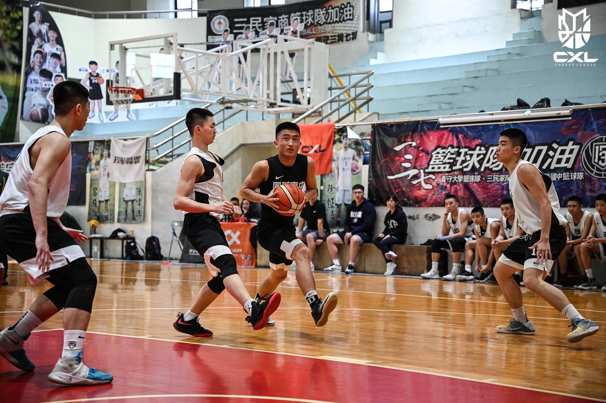 A basketball game from Choxue's second tournament